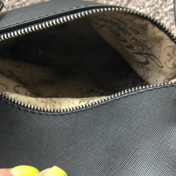 Guess Purse /Small Tote - Picture 6 of 6